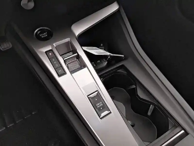 Peugeot 308 sw hybrid 145 e-dcs6 — photo 36