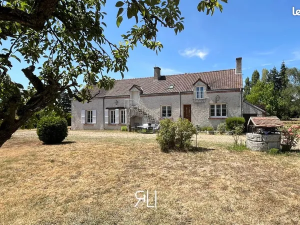 Propriété 7 pièces 256 m²