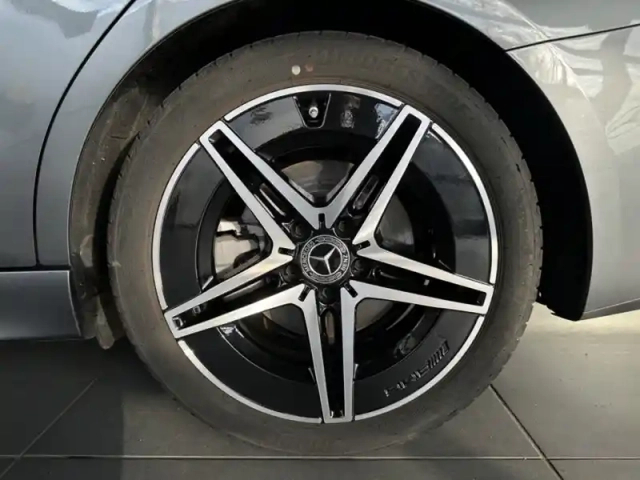 Mercedes Classe C 200 d berline amg lin — photo 9