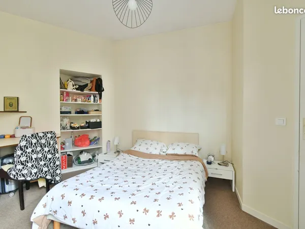 LOCATION MEUBLÉE - F2 DE 31 M² - Quartier SALINS - CLERMONT-FERRAND