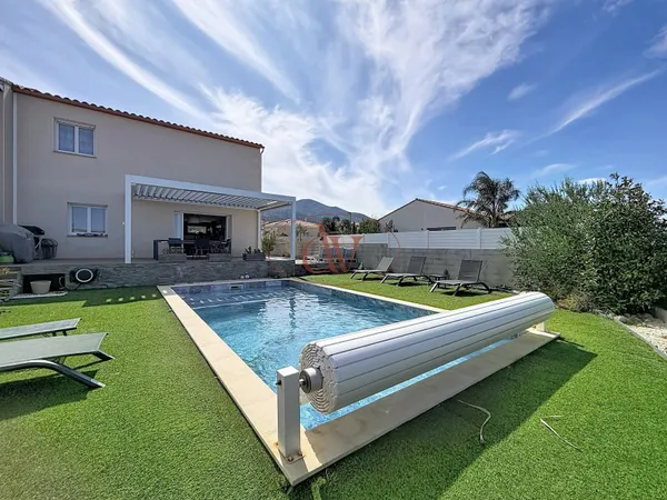 VILLELONGUE-DELS-MONTS - VILLA 3 FACES DE 130M2 AVEC PISCINE