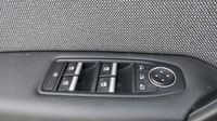 Renault Captur 1.0 TCe 90ch Techno — photo 16