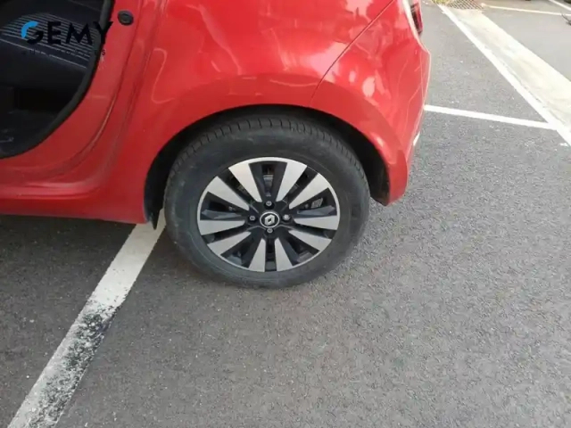 Renault Twingo iii e-tech — photo 11