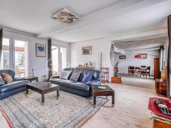 COUP DE COEUR  Maison Briarde 228 m²  6 chambres  Terrain 2 141 m²  Grand garage  Nanteuil-lès-