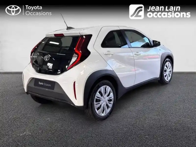 Toyota Aygo x 1.0 vvt-i 72 — photo 5
