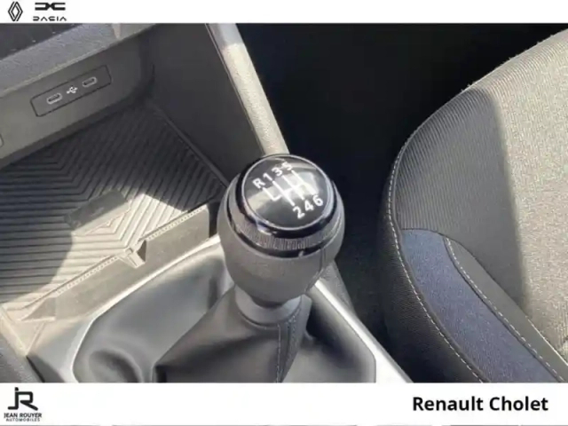 Dacia Duster 1.0 eco-g 100ch journey — photo 6