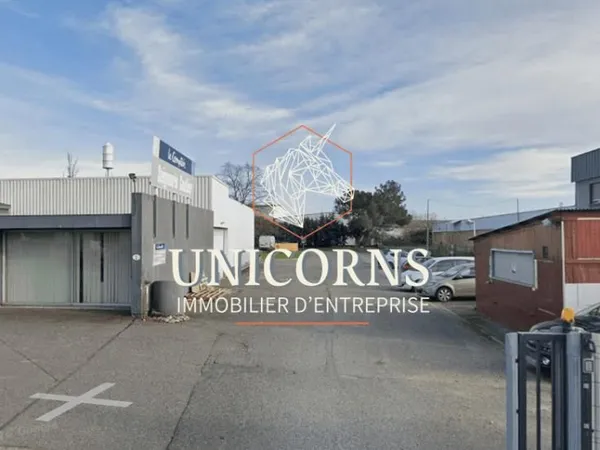 Local industriel 430 m²