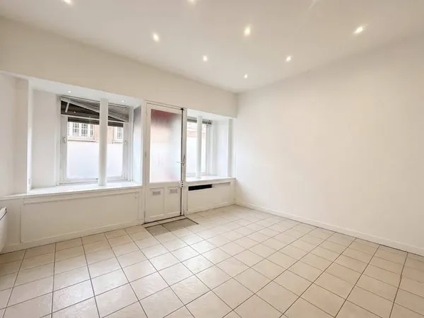 Local commercial 57 m²
