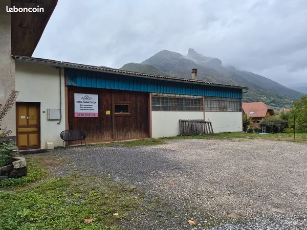 Local et garage à vendre