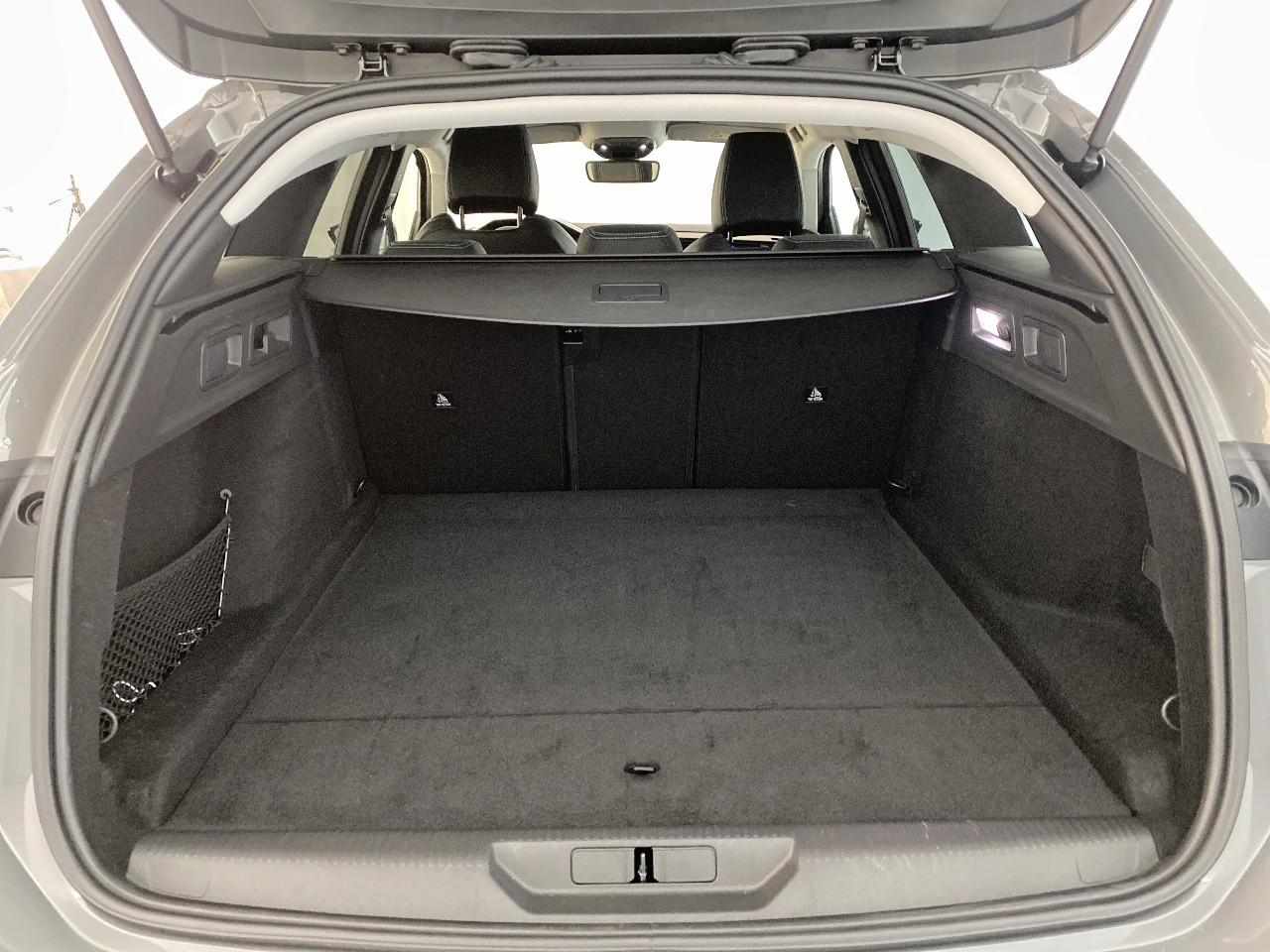 Peugeot 308 sw hybrid 145 e-dcs6 allure — photo 6