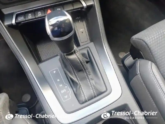 Audi Q3 sportback 35 tfsi 150 ch s tronic 7 s line — photo 24