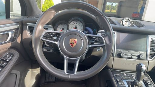 Porsche Macan 3.6 400 PDK - Turbo – 2017 – 126163 km – Essence – Boîte Automatique — photo 45