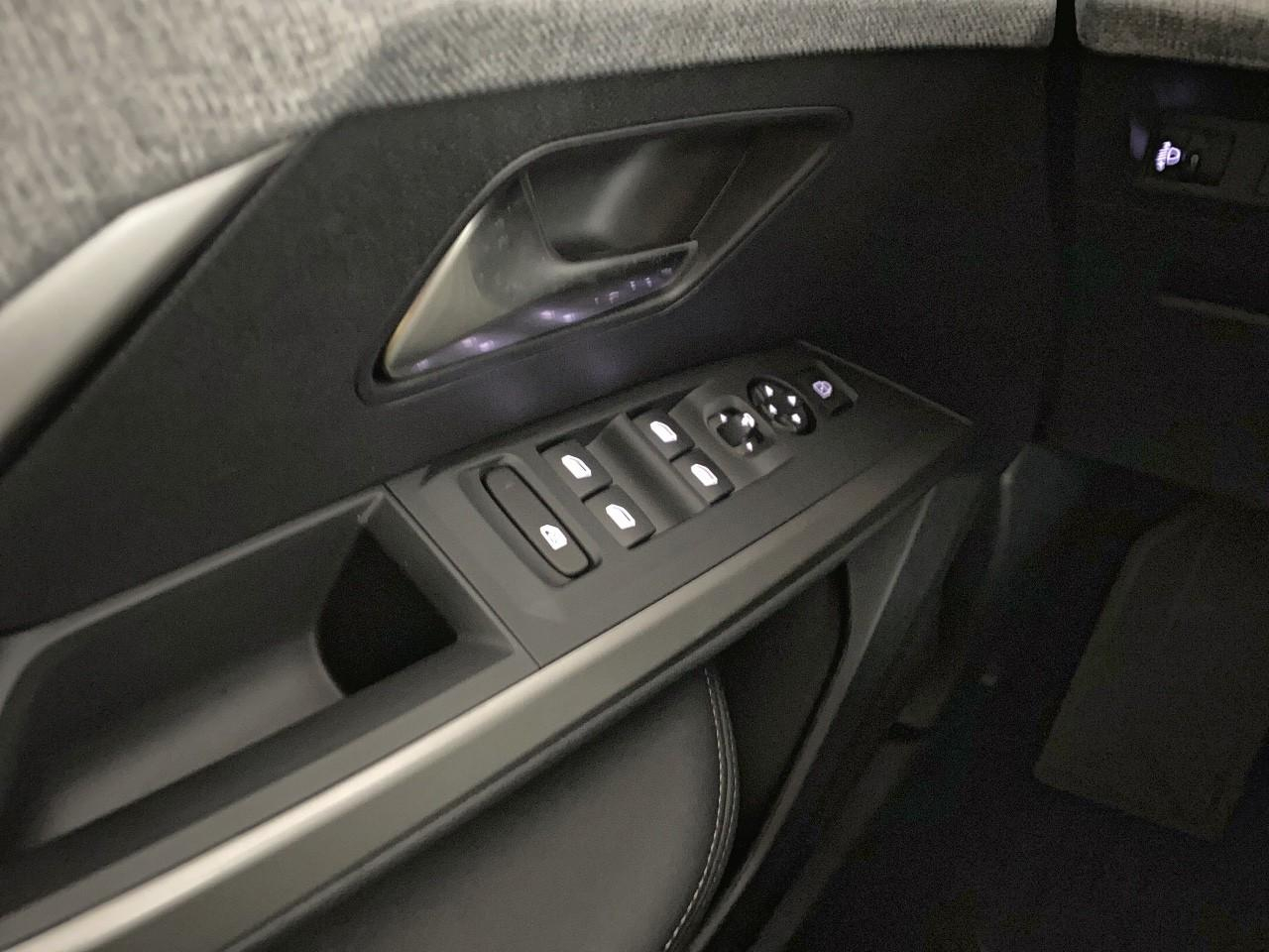 Peugeot 5008 hybrid 145 ch e-dcs6 allure — photo 20