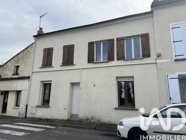 Ensemble immobilier 300 m²