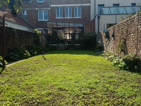 Maison rénovée 92m2-3ch+bureau-jardin-DPE C- Saint-Omer