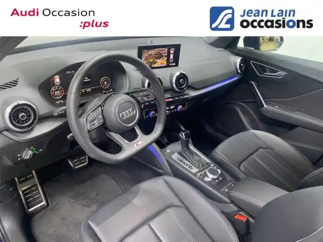 Audi Q2 35 tdi 150 s tronic 7 — photo 11