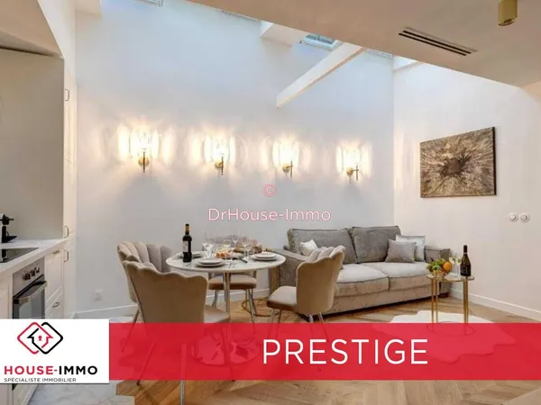 Sublime Appartement de 75m² Haut Standing 3 pièces à deux pas des Champs Elysées