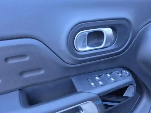 Citroën C5 Aircross puretech 130 s&amp;s bvm6 feel pack — photo 32