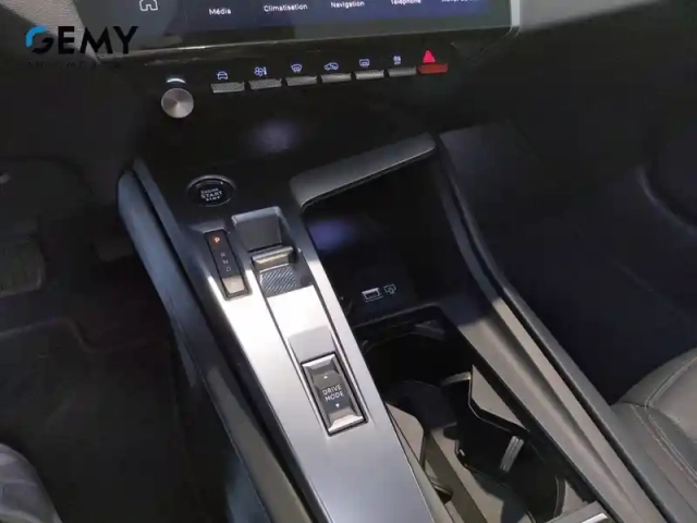 Peugeot 308 phev 180 e-eat8 — photo 139