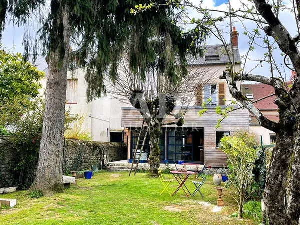 Maison 7 pièces 145 m²