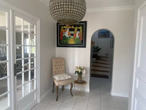 Maison 182 m² avec piscine, terrain 1017 m²