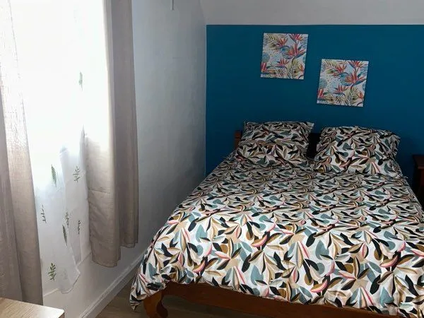 Grande chambre meublé à louer dans maison Bois de Nèfles Saint-Paul