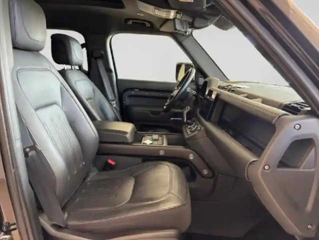 Land Rover Defender 110 2.0 p400e x-dynamic x — photo 20