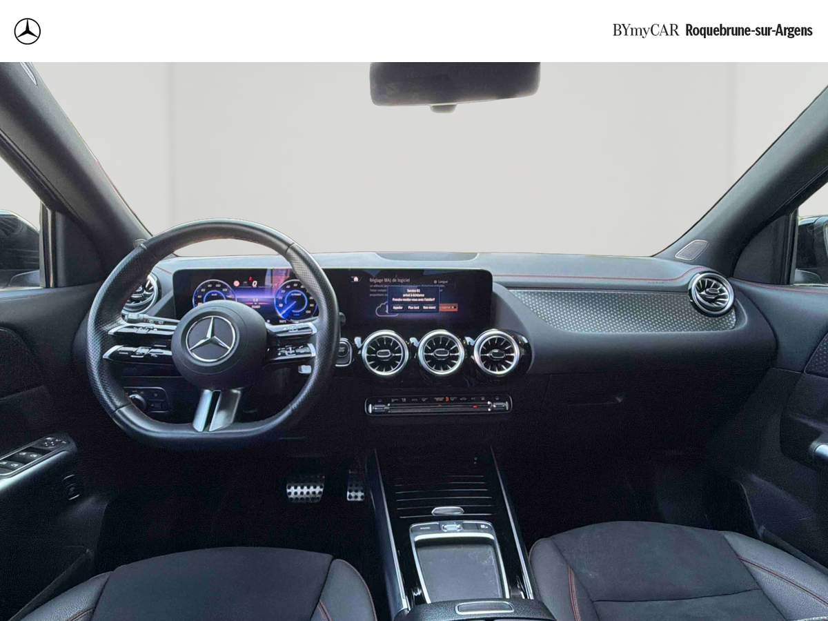 Mercedes EQA 250+ — photo 9