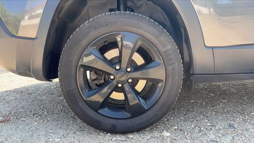 Jeep Cherokee 2.2 CRD 4WD 184 cv boite auto - Night Eagle – 2018 – 95375 km – Diesel – Boîte Automatique — photo 26