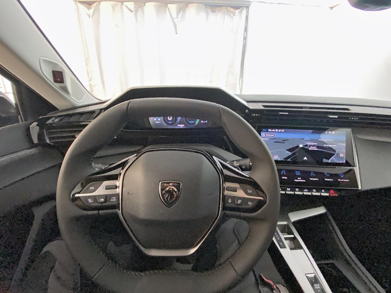 Peugeot 308 hybrid 145 e-dcs6 allure — photo 12