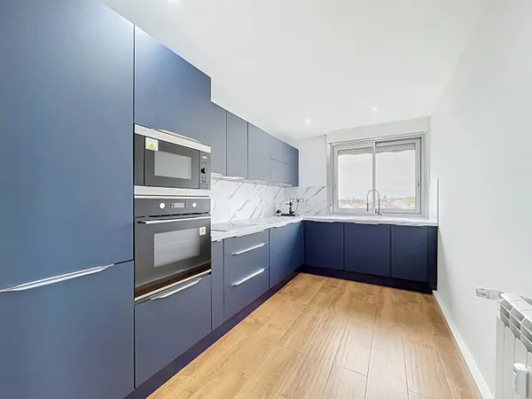 Appartement 4 pièces 77 m²