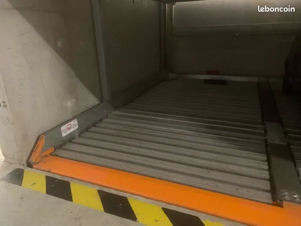 Parking box