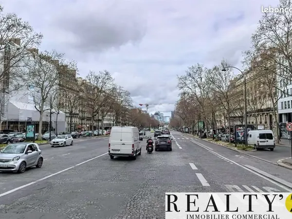 Local commercial 128 m²