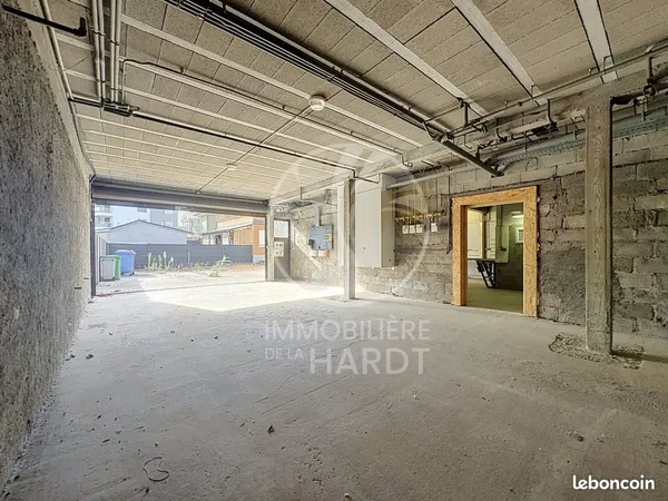 Local commercial 212 m² Saint-Louis
