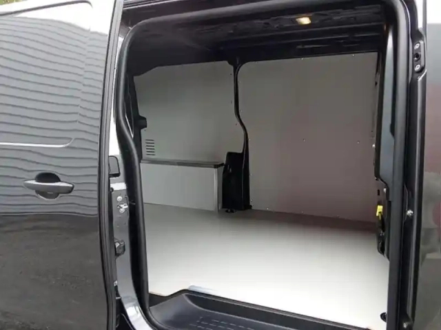 Fiat Scudo fg m 2.2 diesel 150ch pack premium connect — photo 10