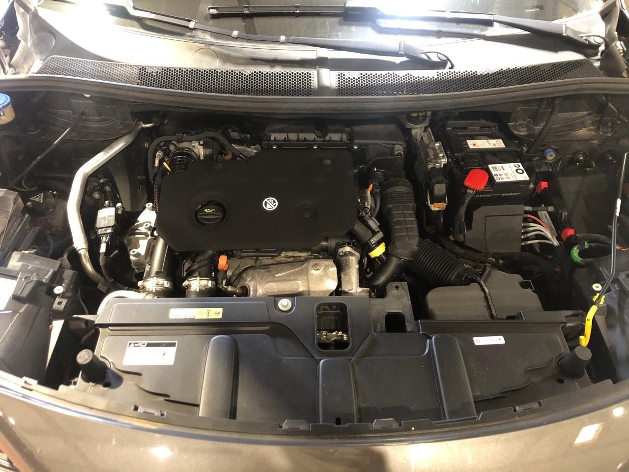 Peugeot 3008 bluehdi 130ch s&s eat8 allure pack — photo 14