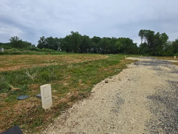 Terrain 607 m²