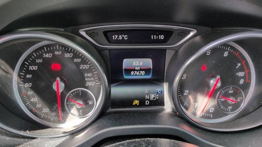 Mercedes Classe GLA 180 122 7G-Tronic - Fascination – 2019 – 97470 km – Essence – Boîte Automatique — photo 15