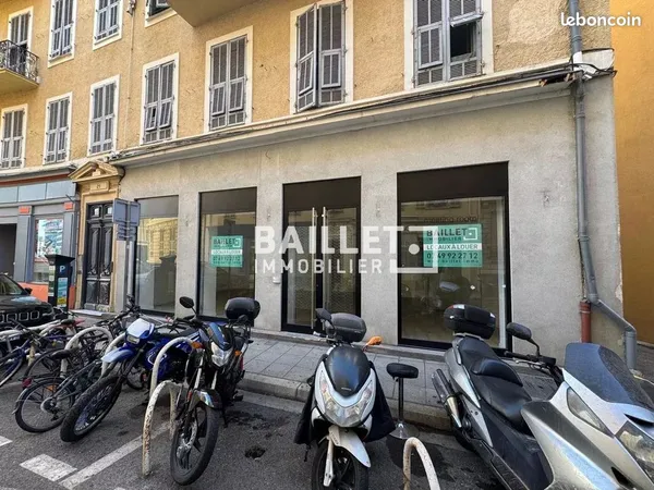 Local commercial 170 m² Nice