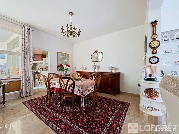 Maison 8 pièces 144 m²
