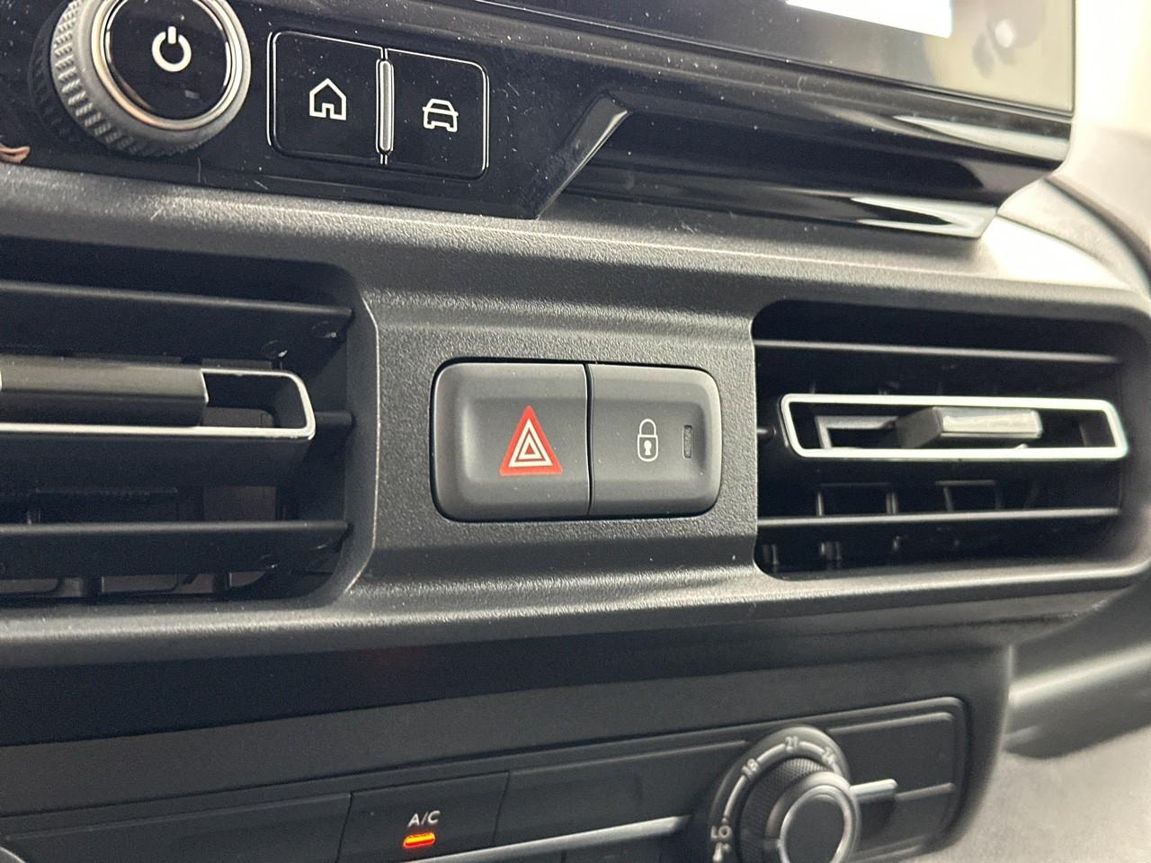 Citroën Berlingo van m diesel 100 ch manuelle — photo 25