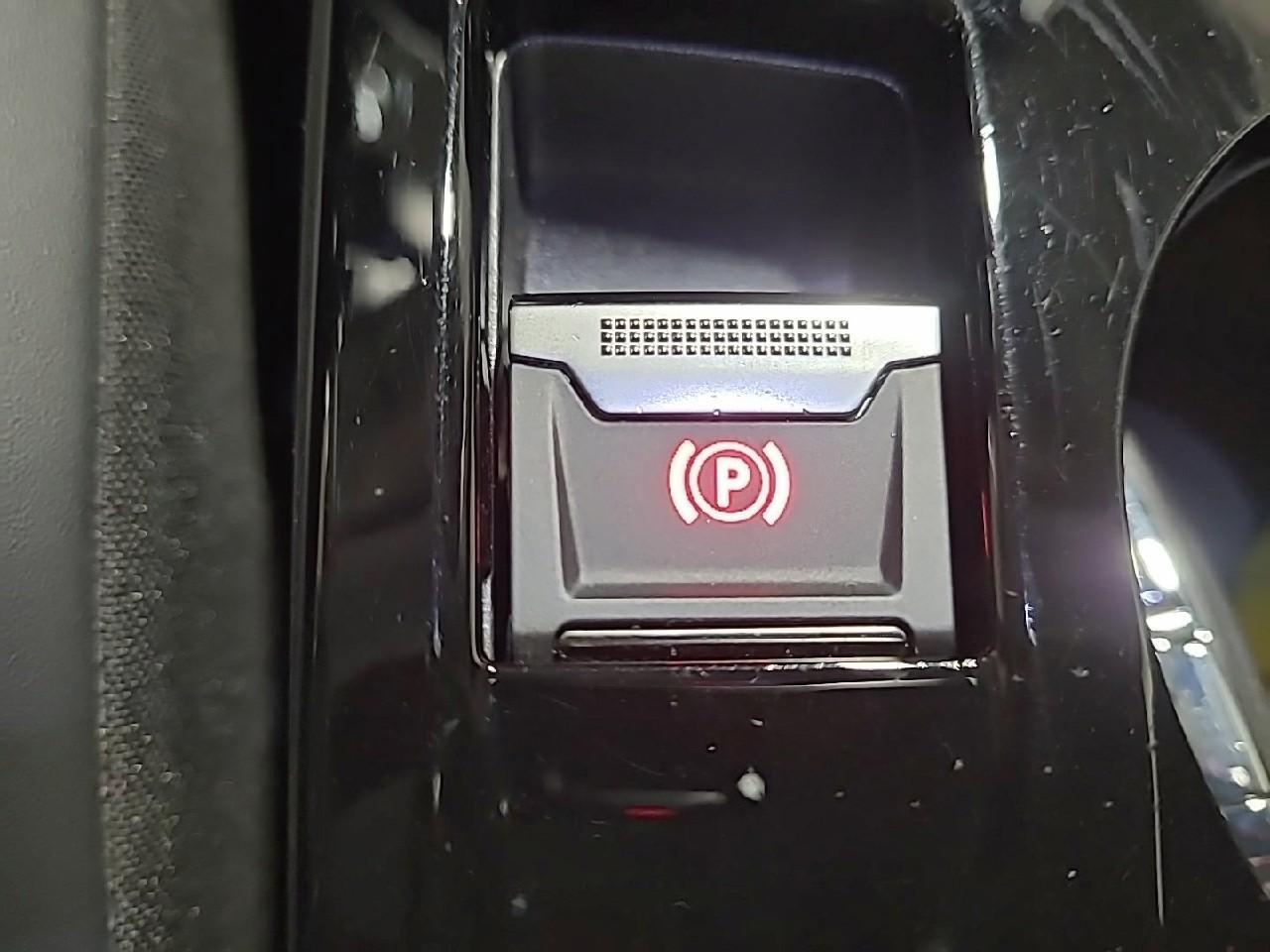 Peugeot 2008 puretech 130 s&s eat8 roadtrip — photo 19
