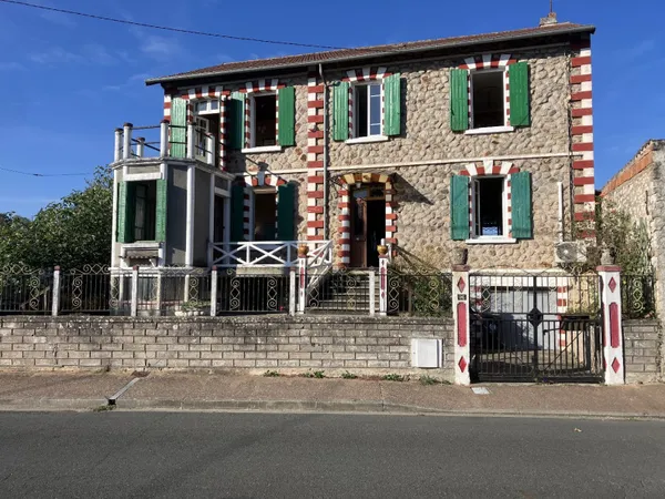 Maison 8 pièces 208 m²
