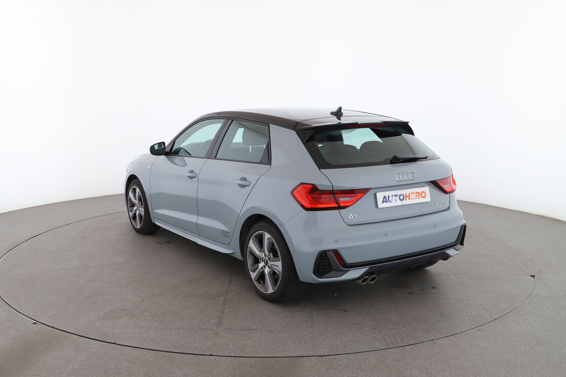Audi A1 Sportback 40 TFSI S Line S Tronic 7 — photo 3