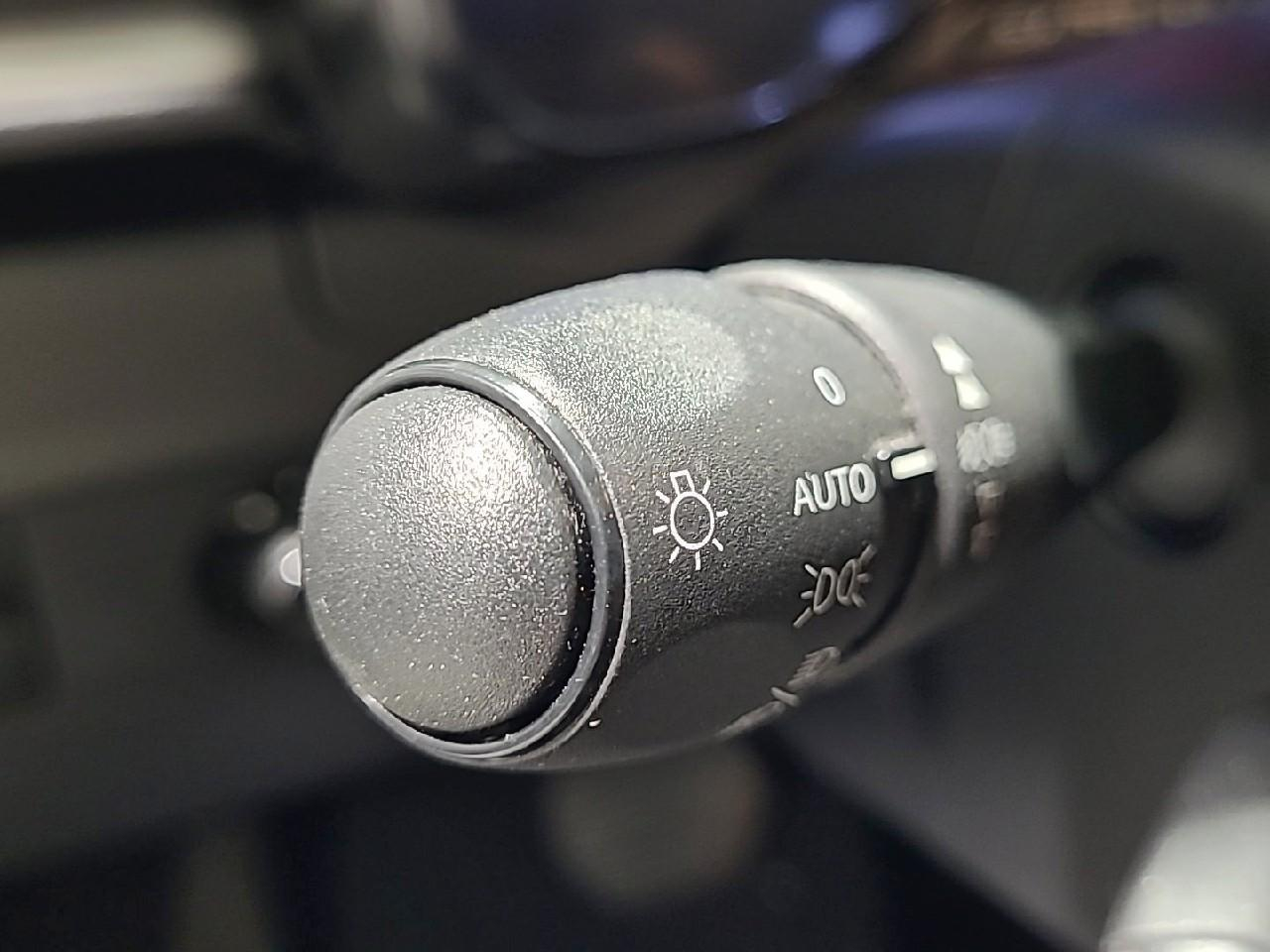 Citroën C3 puretech 110 s&s eat6 shine — photo 25
