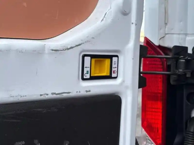 Ford Transit 2t fg t310 l3h2 2.0 ecoblue 130ch s&amp;s trend business — photo 10