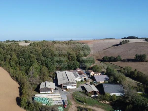 Exploitation bovine 5 pièces 130 m²