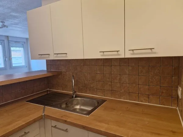 ROANNE - APPARTEMENT T2
