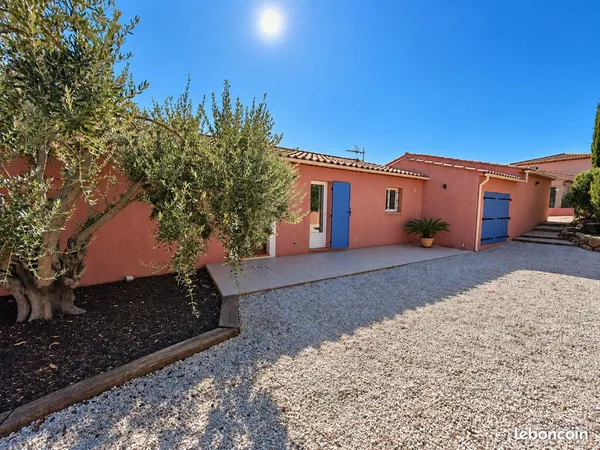 Belle villa dans domaine sécurisé
