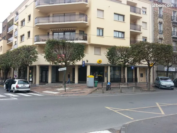 Stationnement en sous-sol - Résidence sécurisée - Chelles Centre